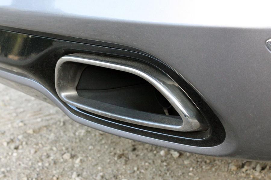  Kia K900 V8 2015 года  (фото 14 из 44)